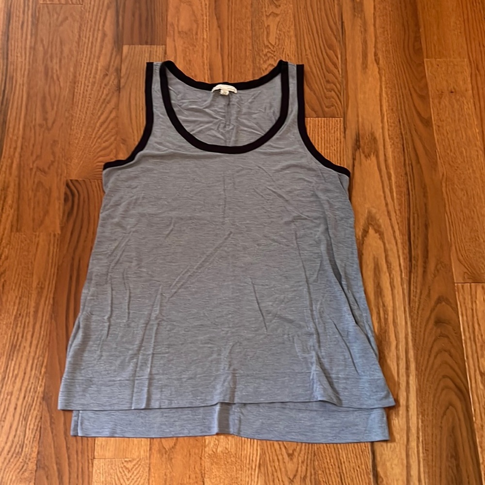 Gap Maternity Workout Tank Top size M